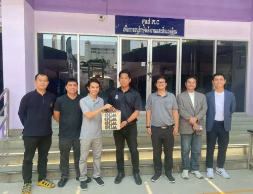 หัวหน้าวิศวกร และทีมวิศวกร รร. สยาม แอ็ท สยาม ขอเข้าชม และขอข้อมูลเกี่ยวกับ solar roof system